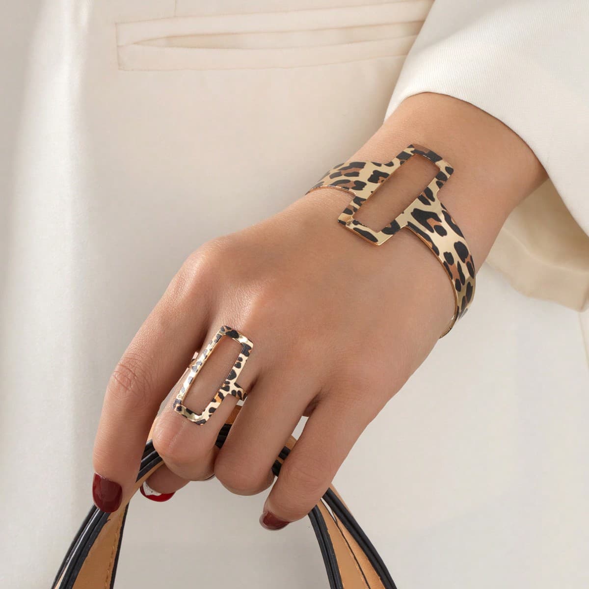 1 Pièce Ensemble De Bracelet Et Bague À Imprimé Léopard Pour Femmes, Cadeau À La Mode Et Populaire Pour Les Touristes, Les Vacances Et Les